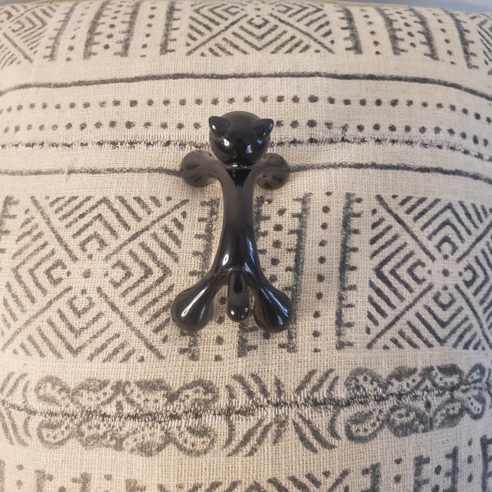3 for $8 Cat Manual Massager - Picture 5 of 6